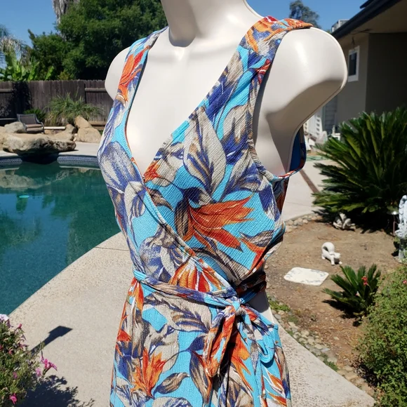 Lulu's Maxi Dress Wrap Tropical Ret $119πΊ - Picture 8 of 11